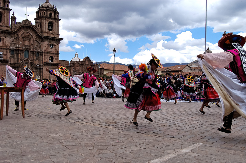 Dancers-at-Plaza-de-Armas-Cuzco-Peru-Photo-_007.jpg