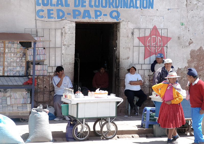 Small-town-Market-in-Peru-photo_007.jpg