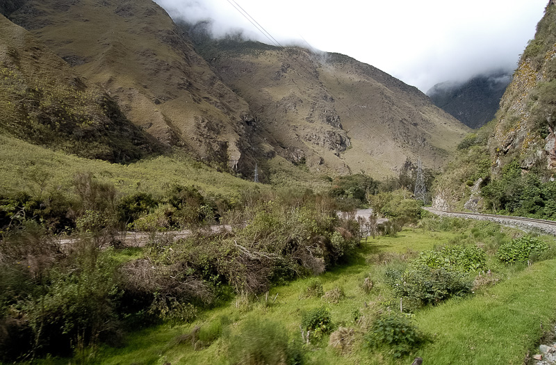 Inca-Ruins-Machu-Picchu-Peru_003-2.jpg