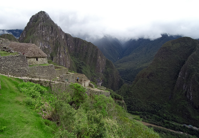 Inca-Ruins-Machu-Picchu-Peru_007-3.jpg