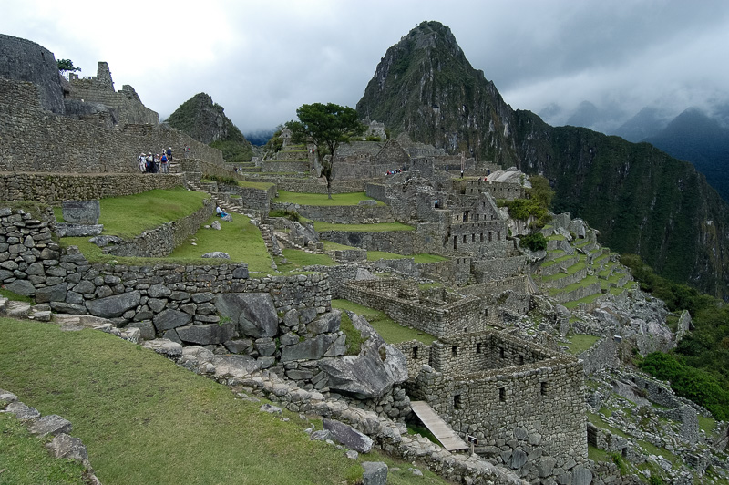 Inca-Ruins-Machu-Picchu-Peru_016-3.jpg