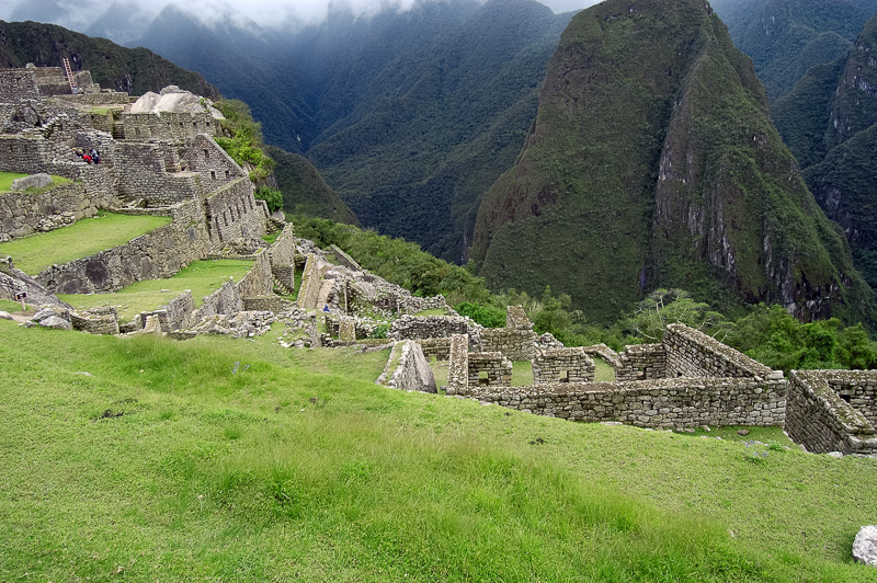 Inca-Ruins-Machu-Picchu-Peru_017-3.jpg