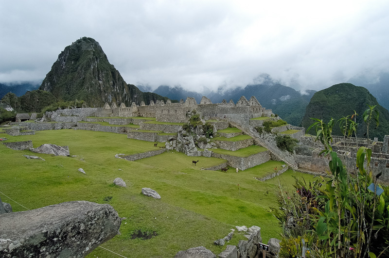 Inca-Ruins-Machu-Picchu-Peru_036-2.jpg