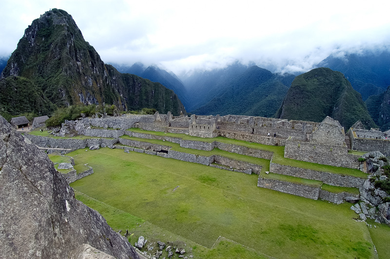 Inca-Ruins-Machu-Picchu-Peru_047-2.jpg