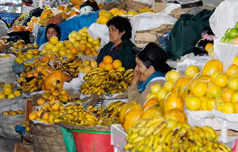 fruits-for-sale-Cuzco-Peru-Photo_005.jpg
