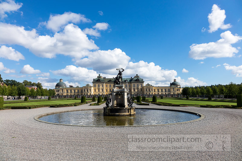 Hercules-fountain-at-Drottningholm-Palace-sweden1679.jpg