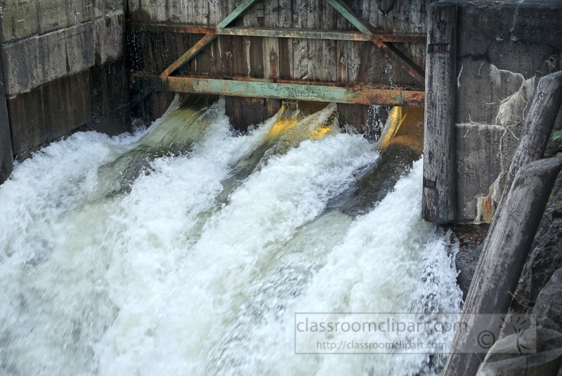 water-rushing-through-a-lock-on-the-Dalsland-Canal-Hafverud-Sweden-1528.jpg