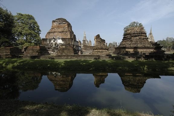 2sukhothai00.jpg