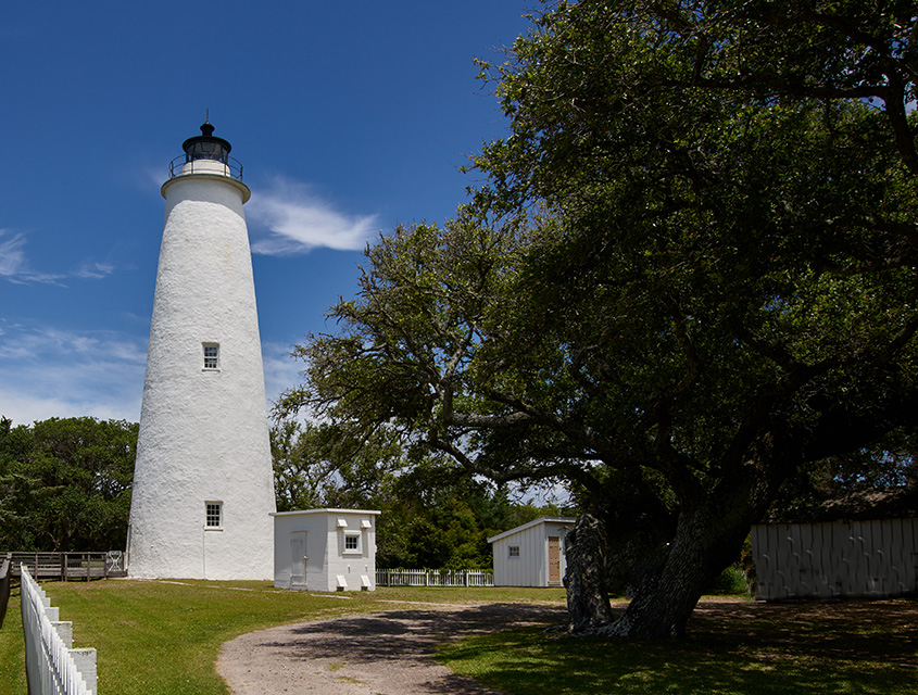 oldest-operating-light-station-in-north-carolina-and-was-built-in-1823.jpg