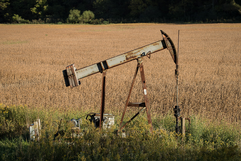 small rusting oil pump.jpg