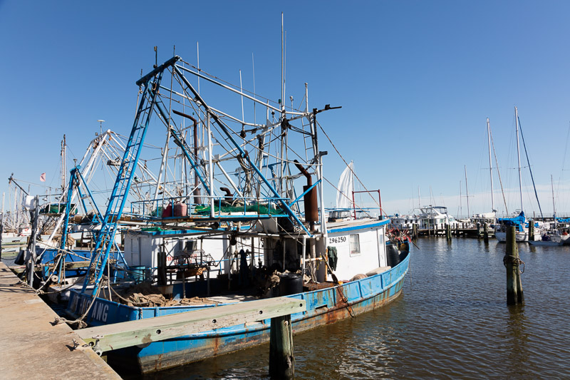 photo-harbor-scene-in-the-mississippi-gulf-coast-city-of-pass-christian.jpg