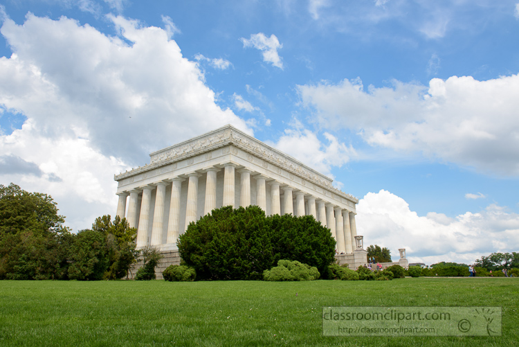 side-view-of-the-lincoln-memorial-3630.jpg