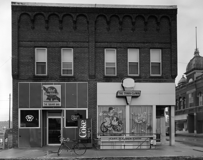 old-saloon-wisconsin-historic-photo-2.jpg