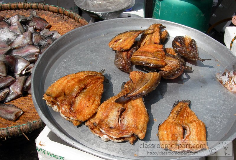 cooked-sea-food-on-large-round-metal-tray040A-2015.jpg