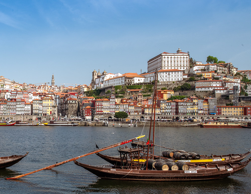 boat-on-river-douro-porto-portugal.jpg