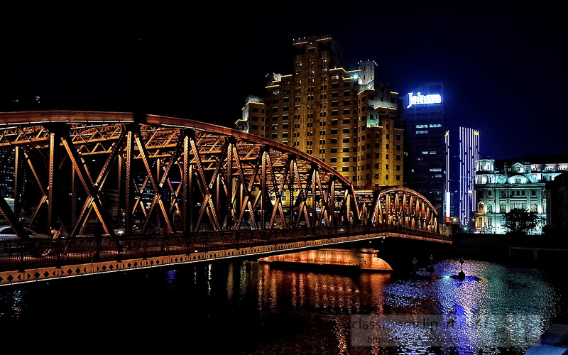Garden-Bridge-at-night-Shanghai-China-photo-image-87AAc.jpg