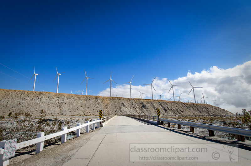 photo-roadway-in-california-desert-with-windmill-turbine-farm-san-gorgonia-image-53344.jpg