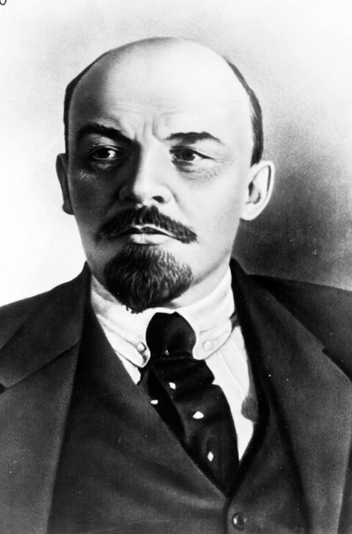 Lenin-Vladimir-portrait-photo-image.jpg