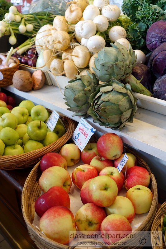 fresh-produce-apples-vegetables-helinski-finland-2565A.jpg