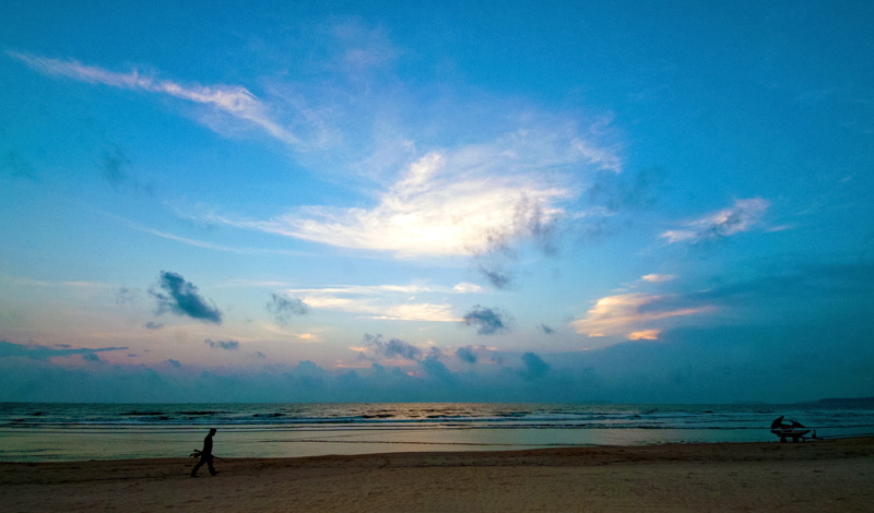 sunset-along-the-beach-goa-india-183.jpg