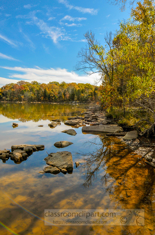 fall-lake-tree-reflection.jpg