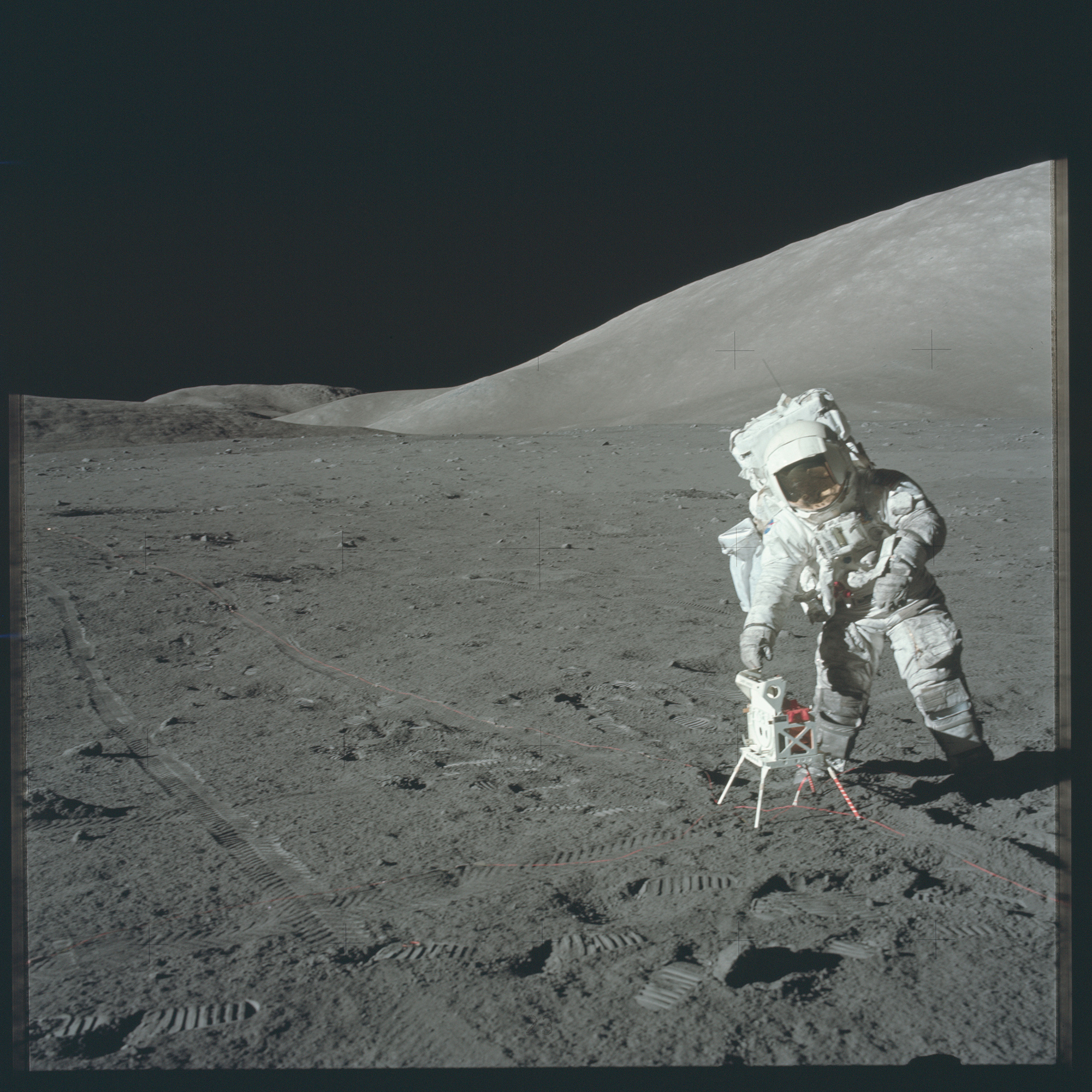 apollo-17-mission-moon-landing-188.jpg