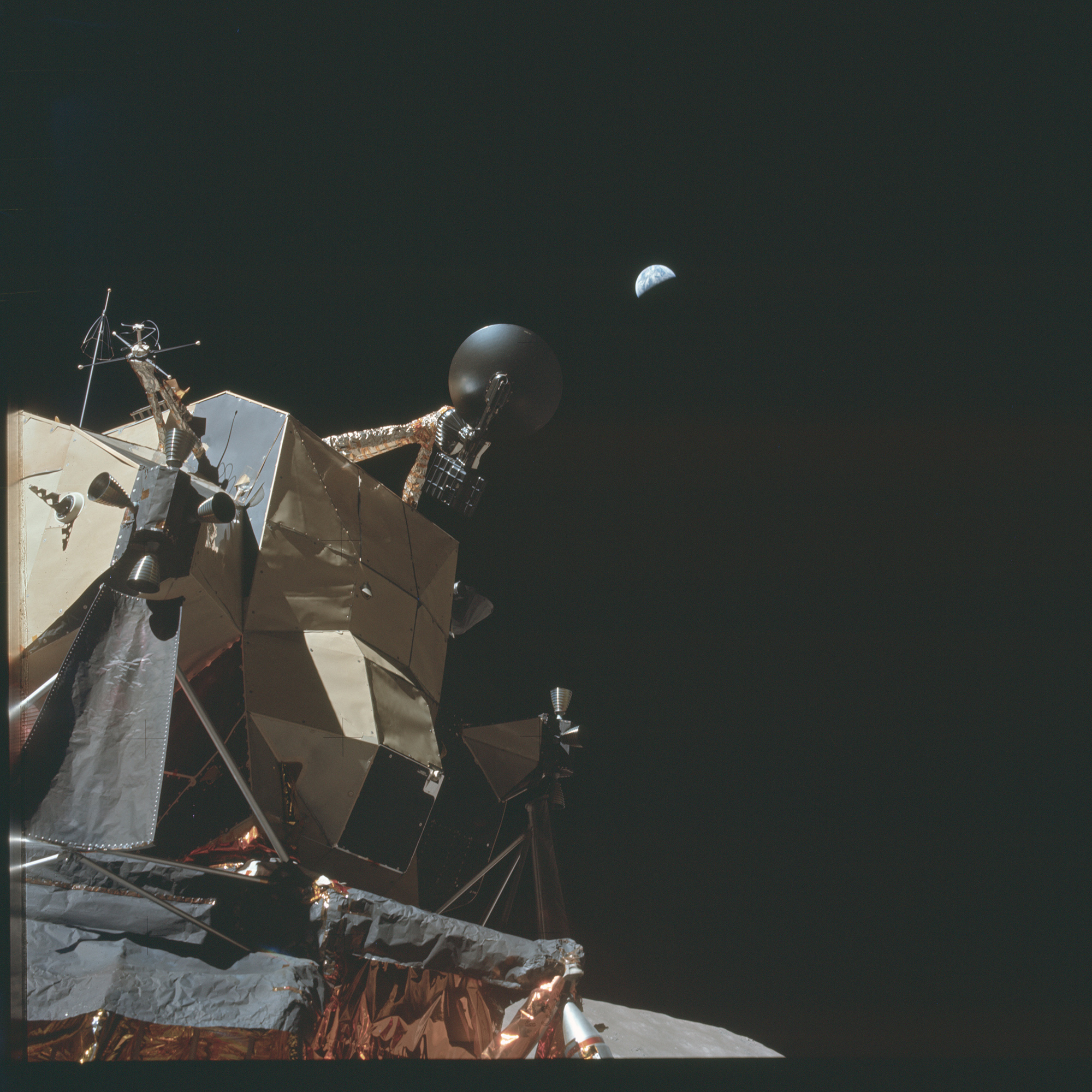 apollo-17-mission-moon-landing-211.jpg