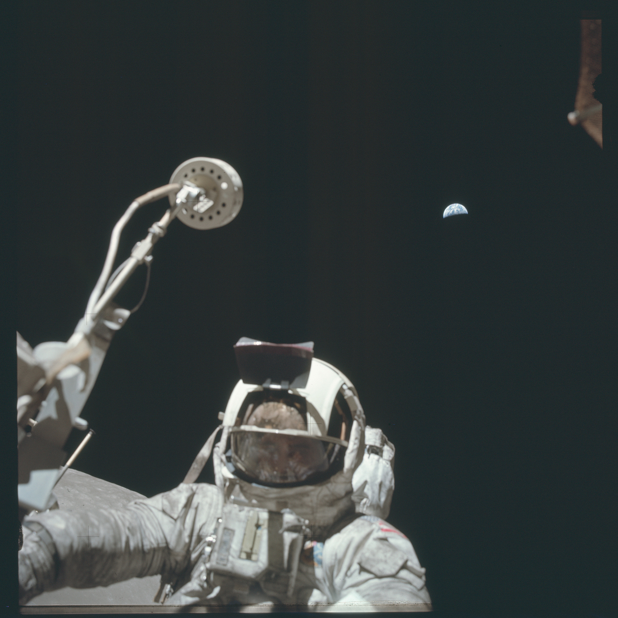 apollo-17-mission-moon-landing-221.jpg