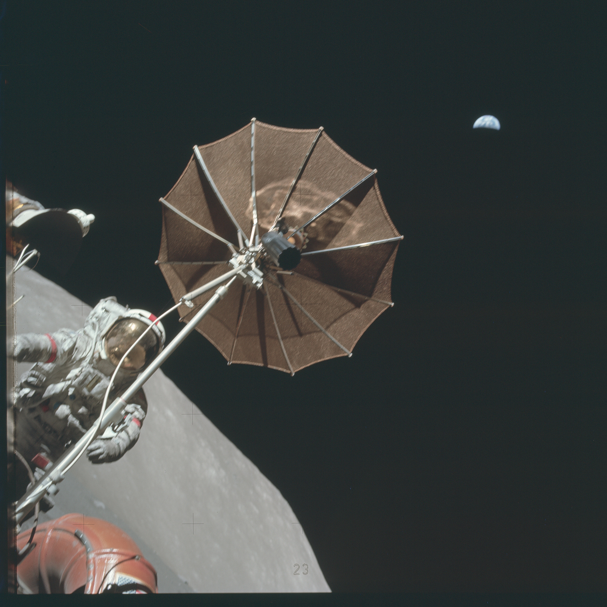 apollo-17-mission-moon-landing-223.jpg