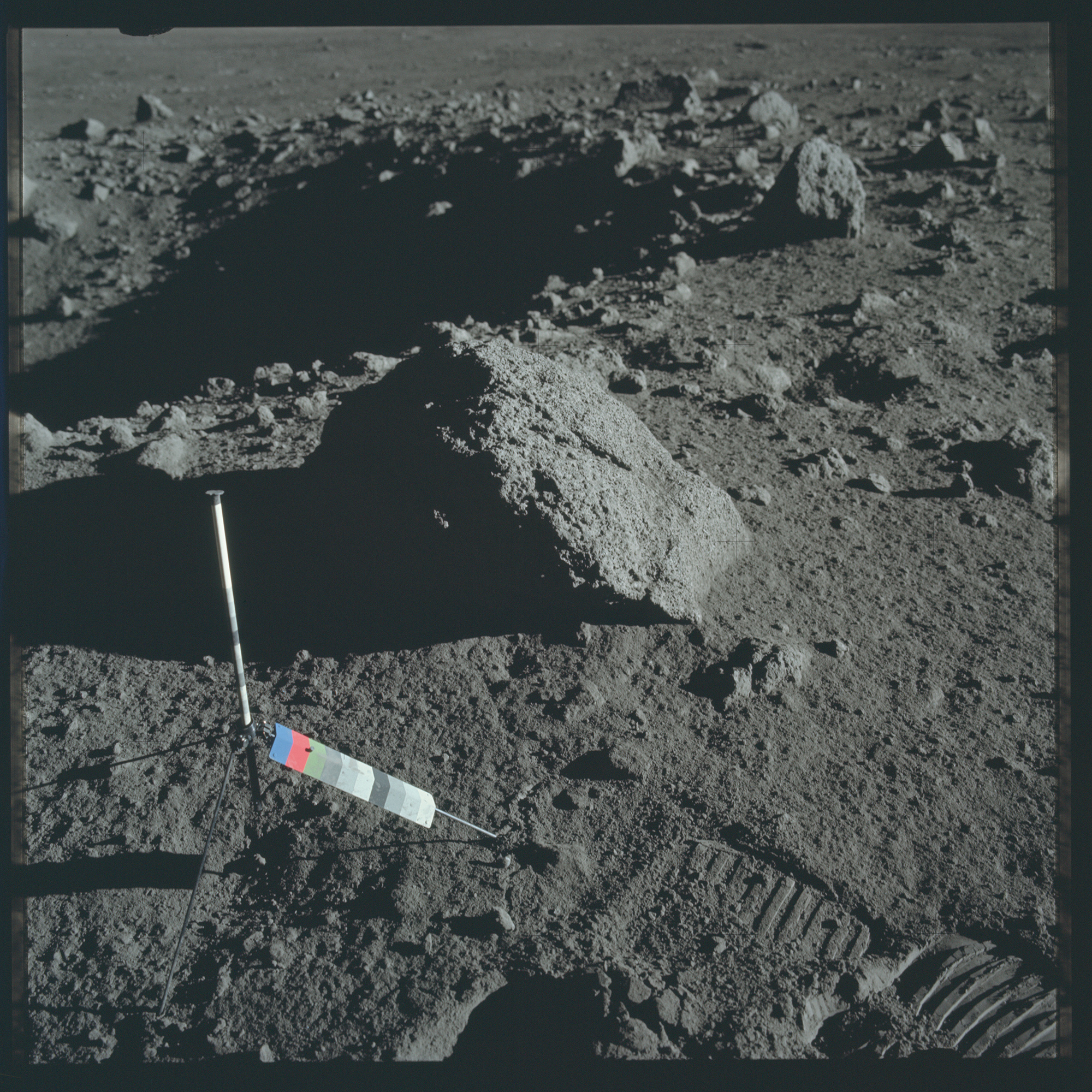 apollo-17-mission-moon-landing-256.jpg