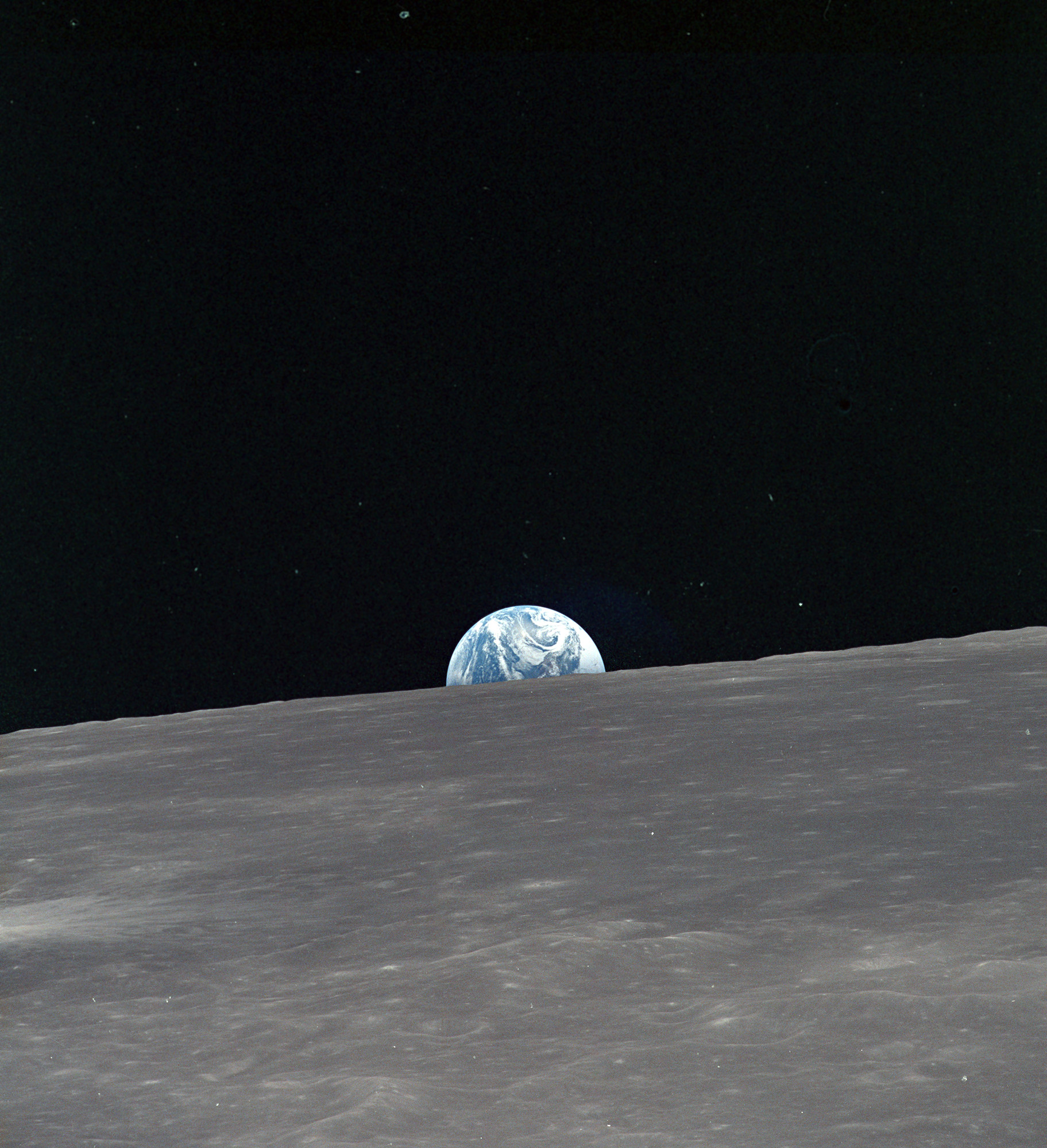 earthrise-as-viewed-from-apollo-10.jpg