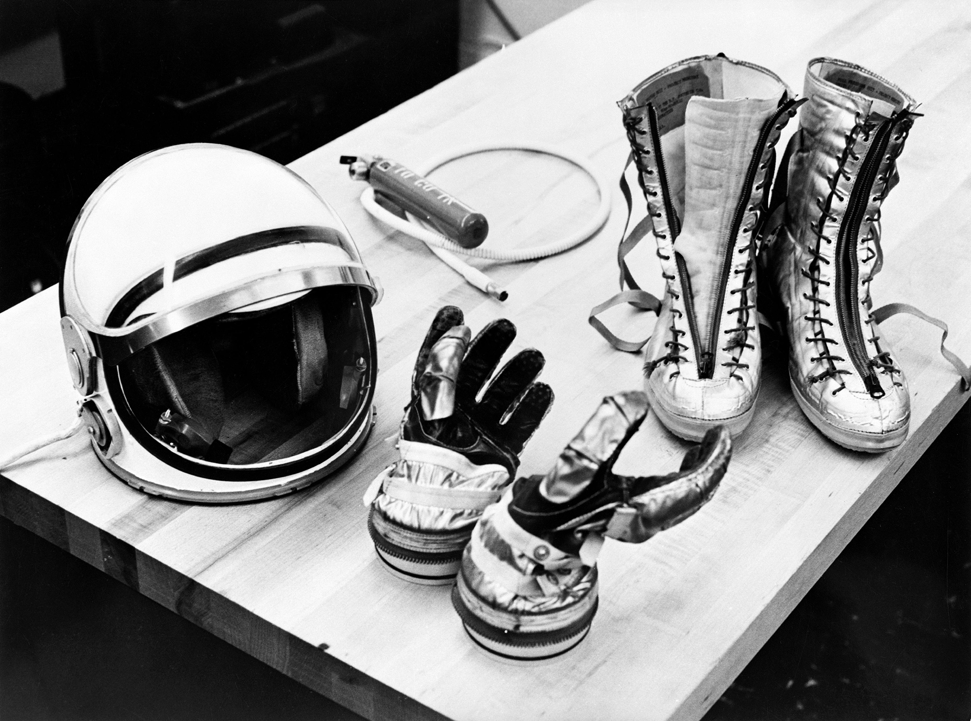 mercury-gloves-helmet-and-boots.jpg