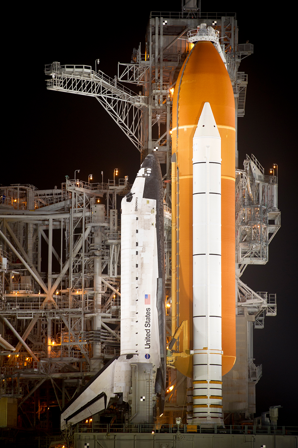 space-shuttle-discovery-is-prepared-for-launch-2011.jpg