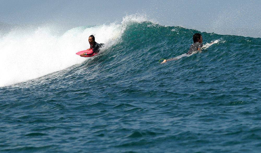 surfing-in-bali-indonedsia-5322a.jpg