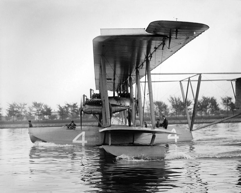 arrival-of-nc-4-1918.jpg