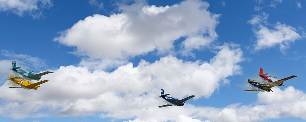 old-us-navy-planes-at-airshow-804a.jpg