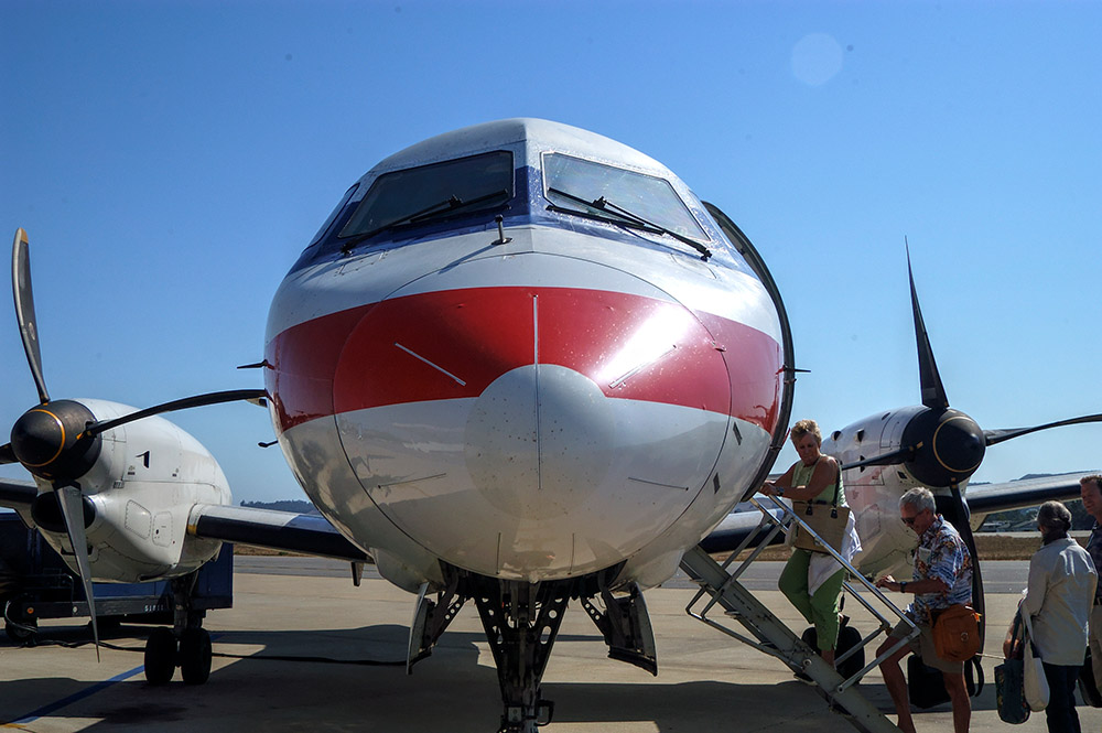 turboprop-short-haul-airliner-8992b.jpg