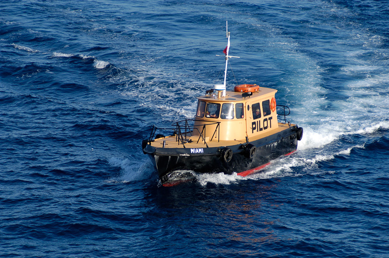 Pilot-Boat-photo-4263.jpg