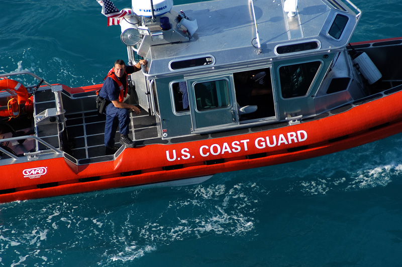 us-coast-guard-boat-miami-florida-4231.jpg