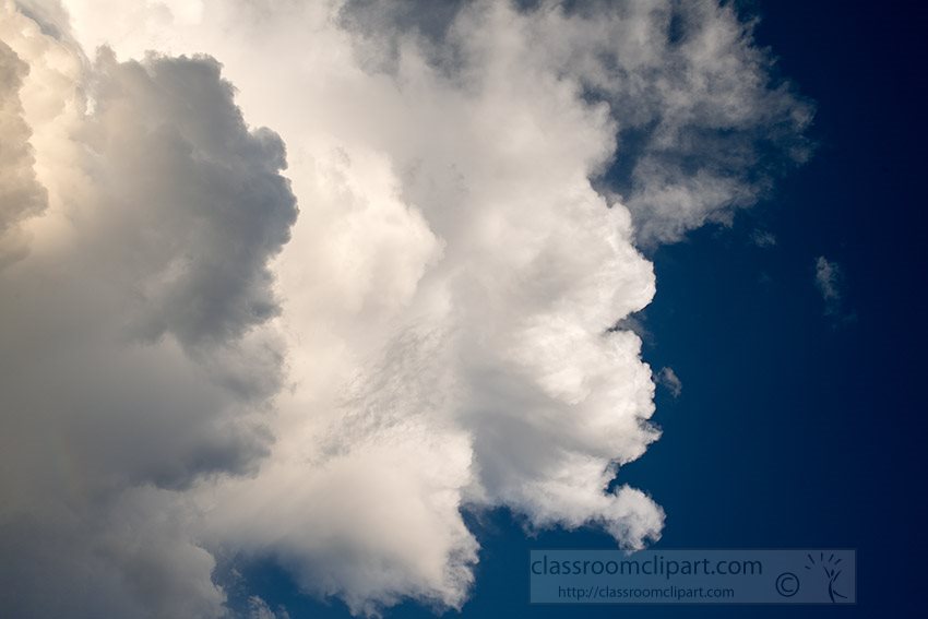 large-cumulus-clouds-with-blue-skey-photo-5438.jpg