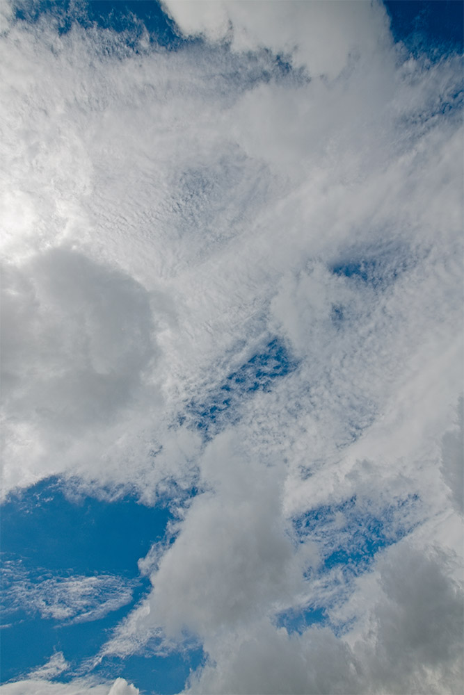 patterns-of-cumulus-louds-in-a-blue-sky-2644.jpg